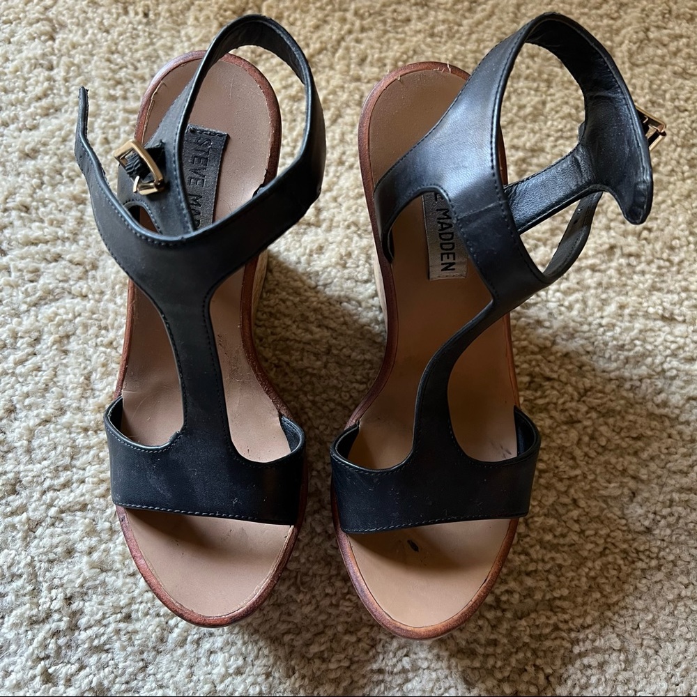 Steve Madden wedges size 6